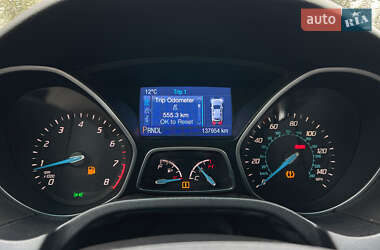 Седан Ford Focus 2014 в 