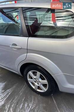 Универсал Ford Focus 2010 в 