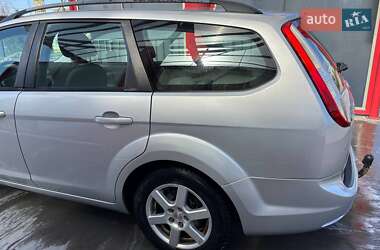 Универсал Ford Focus 2010 в 