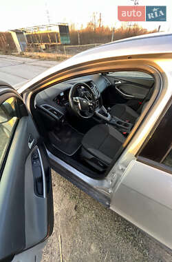 Универсал Ford Focus 2012 в 