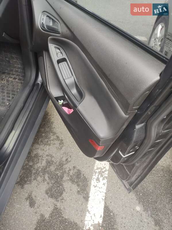 Седан Ford Focus 2016 в Киеве