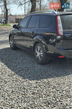 Универсал Ford Focus 2010 в 