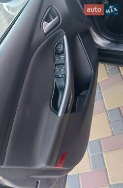 Универсал Ford Focus 2012 в 