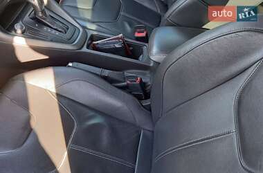 Седан Ford Focus 2015 в 