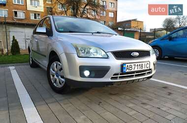 Хэтчбек Ford Focus 2006 в 
