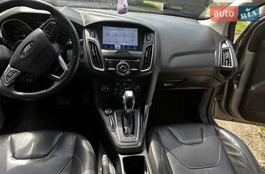 Седан Ford Focus 2016 в  фото 10 Седан Ford Focus 2016 в