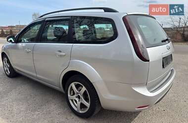 Універсал Ford Focus 2010 в 