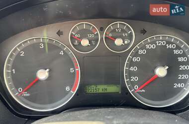 Хэтчбек Ford Focus 2005 в 