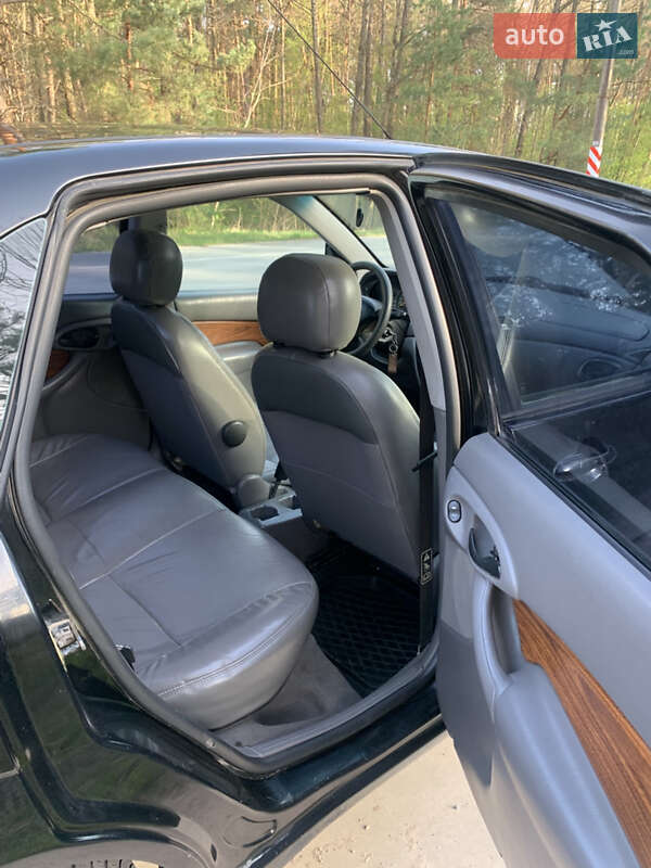 Седан Ford Focus 2003 в Славуті