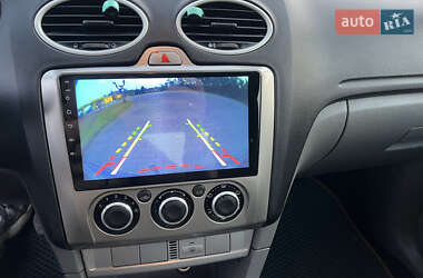 Хэтчбек Ford Focus 2008 в 