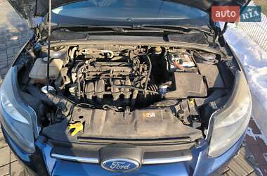 Седан Ford Focus 2012 в 