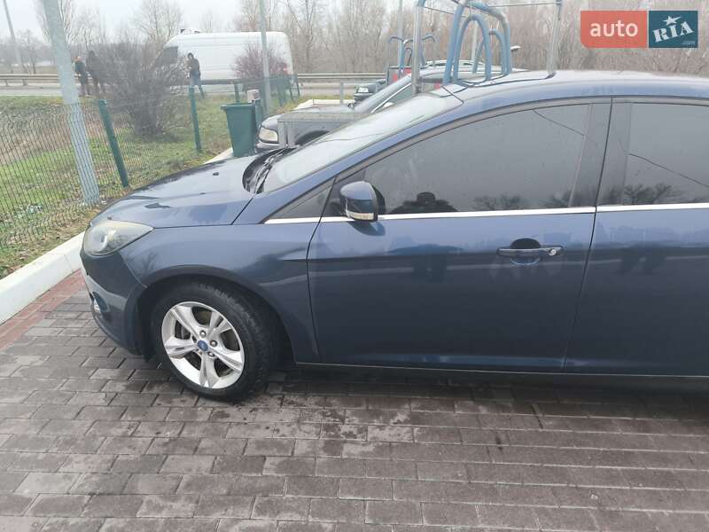 Седан Ford Focus 2012 в Киеве фото 14 Седан Ford Focus 2012 в Киеве