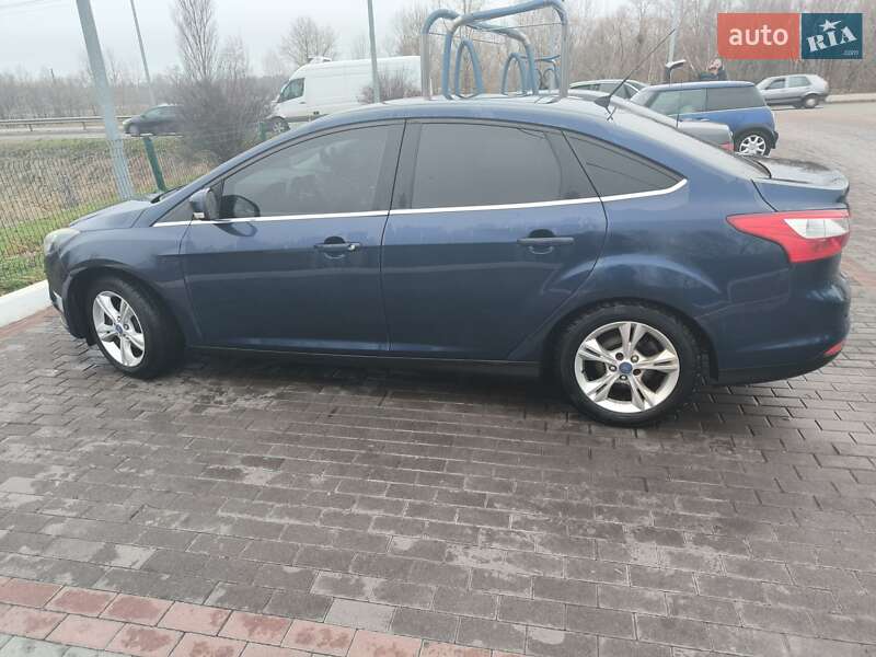 Седан Ford Focus 2012 в Киеве фото 12 Седан Ford Focus 2012 в Киеве