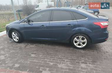 Седан Ford Focus 2012 в 