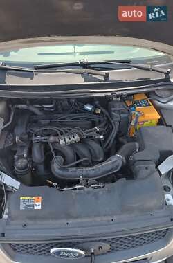 Хэтчбек Ford Focus 2007 в 