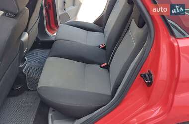 Хэтчбек Ford Focus 2010 в 