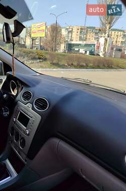 Универсал Ford Focus 2010 в 