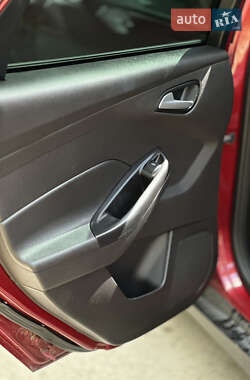 Седан Ford Focus 2013 в 