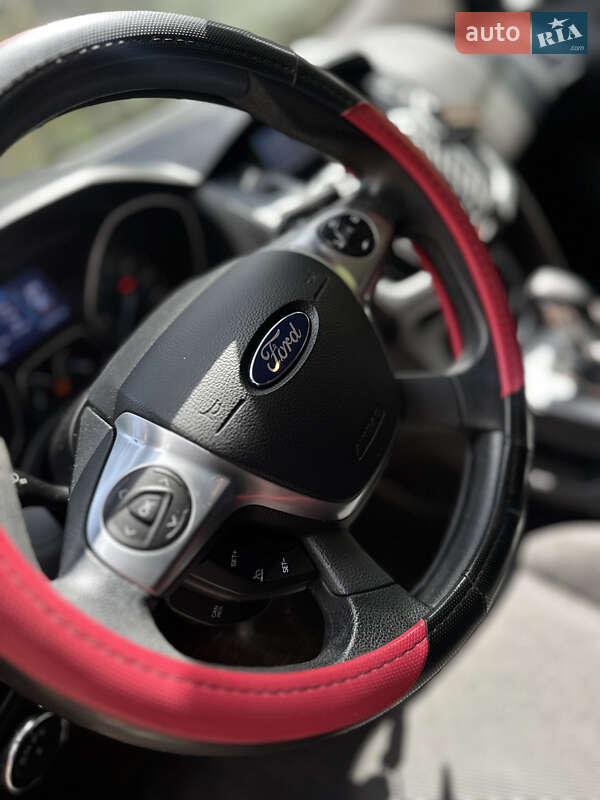 Седан Ford Focus 2013 в Львове