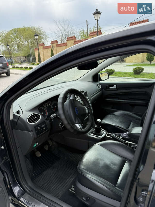 Хетчбек Ford Focus 2005 в Ізмаїлі