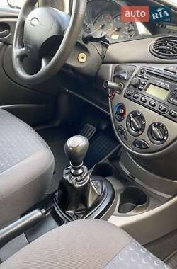 Универсал Ford Focus 2003 в 