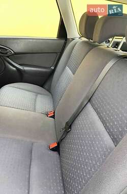 Универсал Ford Focus 2003 в 