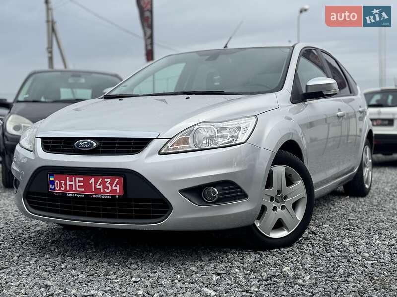 Хэтчбек Ford Focus 2008 в 