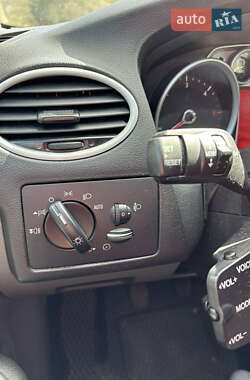 Универсал Ford Focus 2010 в 