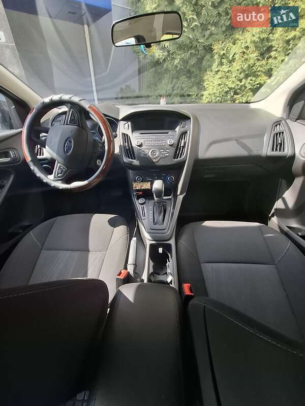 Хэтчбек Ford Focus 2016 в Днепре