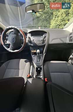 Хэтчбек Ford Focus 2016 в 