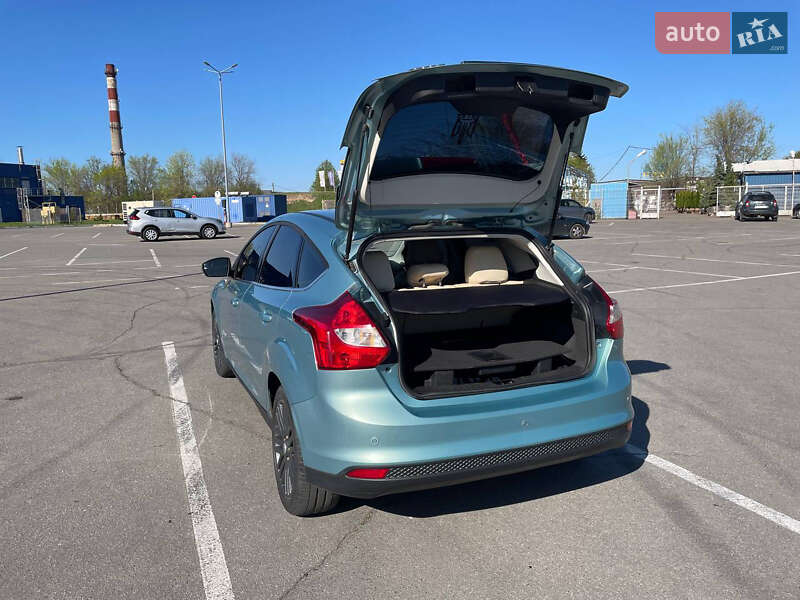 Хэтчбек Ford Focus 2012 в Днепре