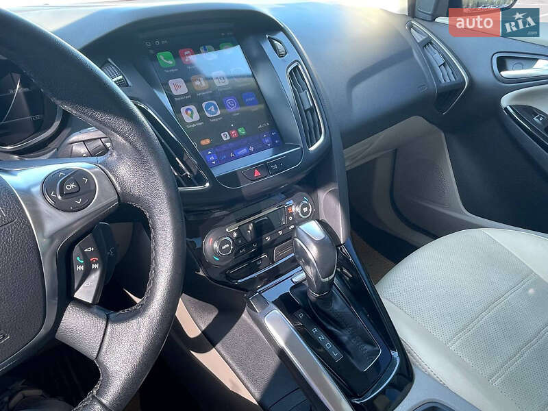 Хэтчбек Ford Focus 2012 в Днепре