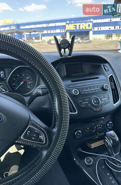 Хетчбек Ford Focus 2015 в Івано-Франківську