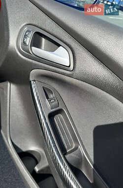 Хэтчбек Ford Focus 2015 в 