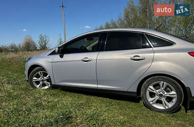 Седан Ford Focus 2013 в 
