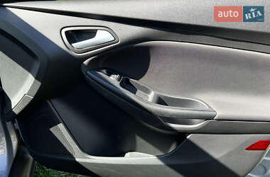 Седан Ford Focus 2013 в 