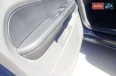 Хэтчбек Ford Focus 2006 в 