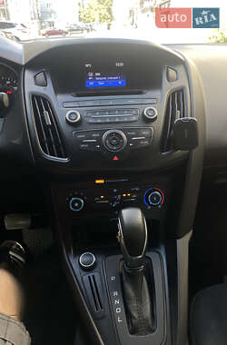 Седан Ford Focus 2017 в 