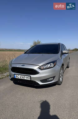 Седан Ford Focus 2015 в 