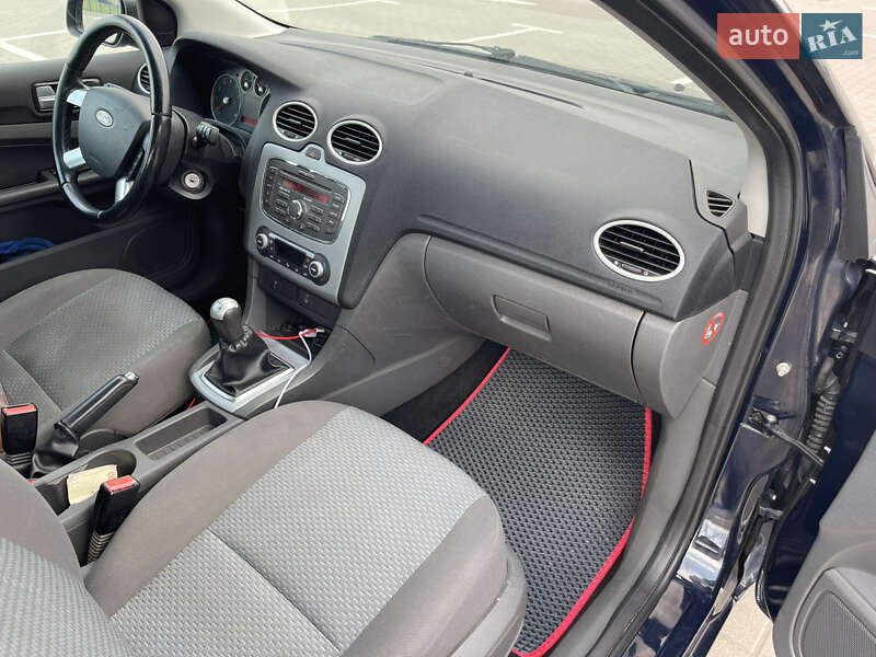 Универсал Ford Focus 2007 в Нововолынске
