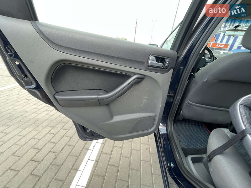 Универсал Ford Focus 2007 в Нововолынске