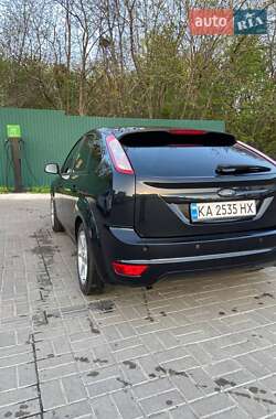 Хэтчбек Ford Focus 2009 в 