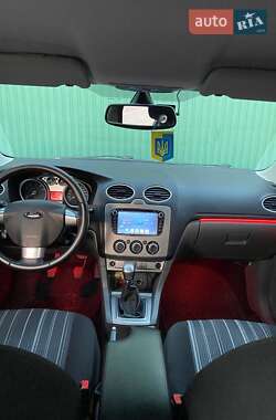 Хэтчбек Ford Focus 2009 в 