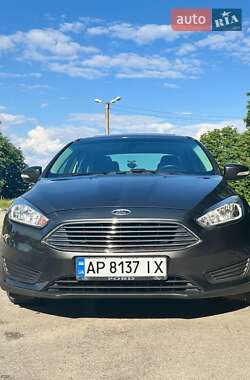 Седан Ford Focus 2015 в 