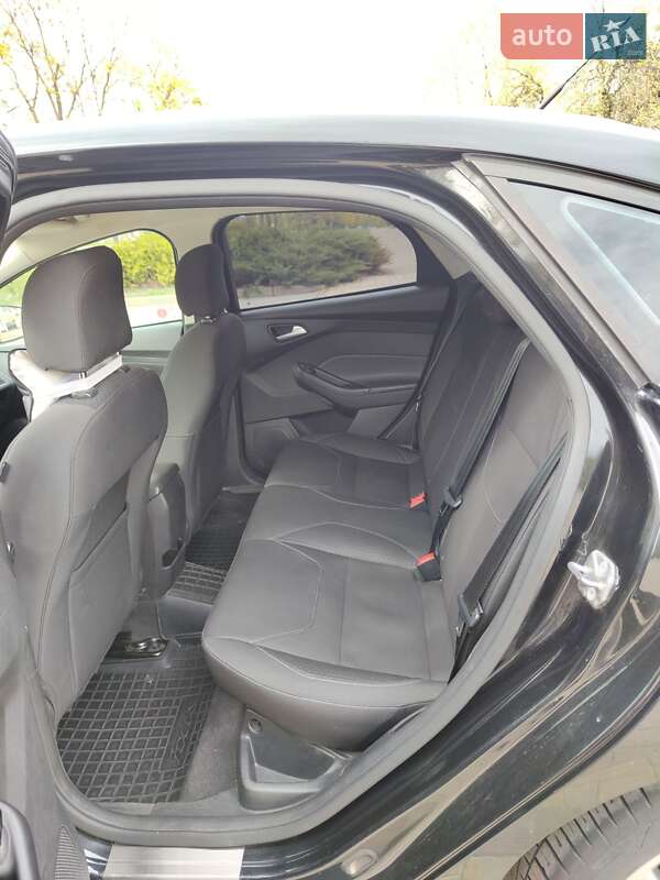 Седан Ford Focus 2015 в Харькове фото 3 Седан Ford Focus 2015 в Харькове