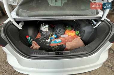 Седан Ford Focus 2015 в 
