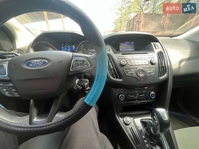 Седан Ford Focus 2015 в Днепре фото 5 Седан Ford Focus 2015 в Днепре