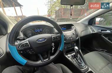 Седан Ford Focus 2015 в 
