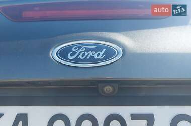 Седан Ford Focus 2017 в 