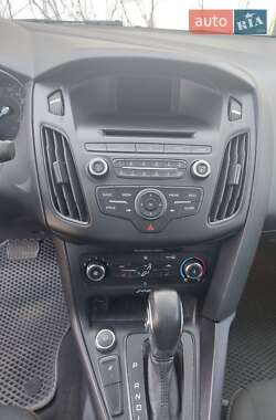 Седан Ford Focus 2017 в 